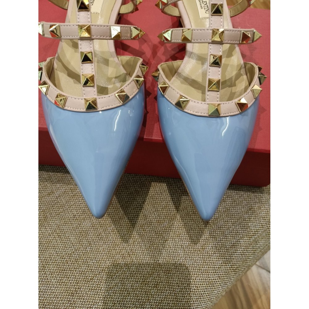 Valentino slippers 082,Valentino Slippers,Slides Slippers,More Brands