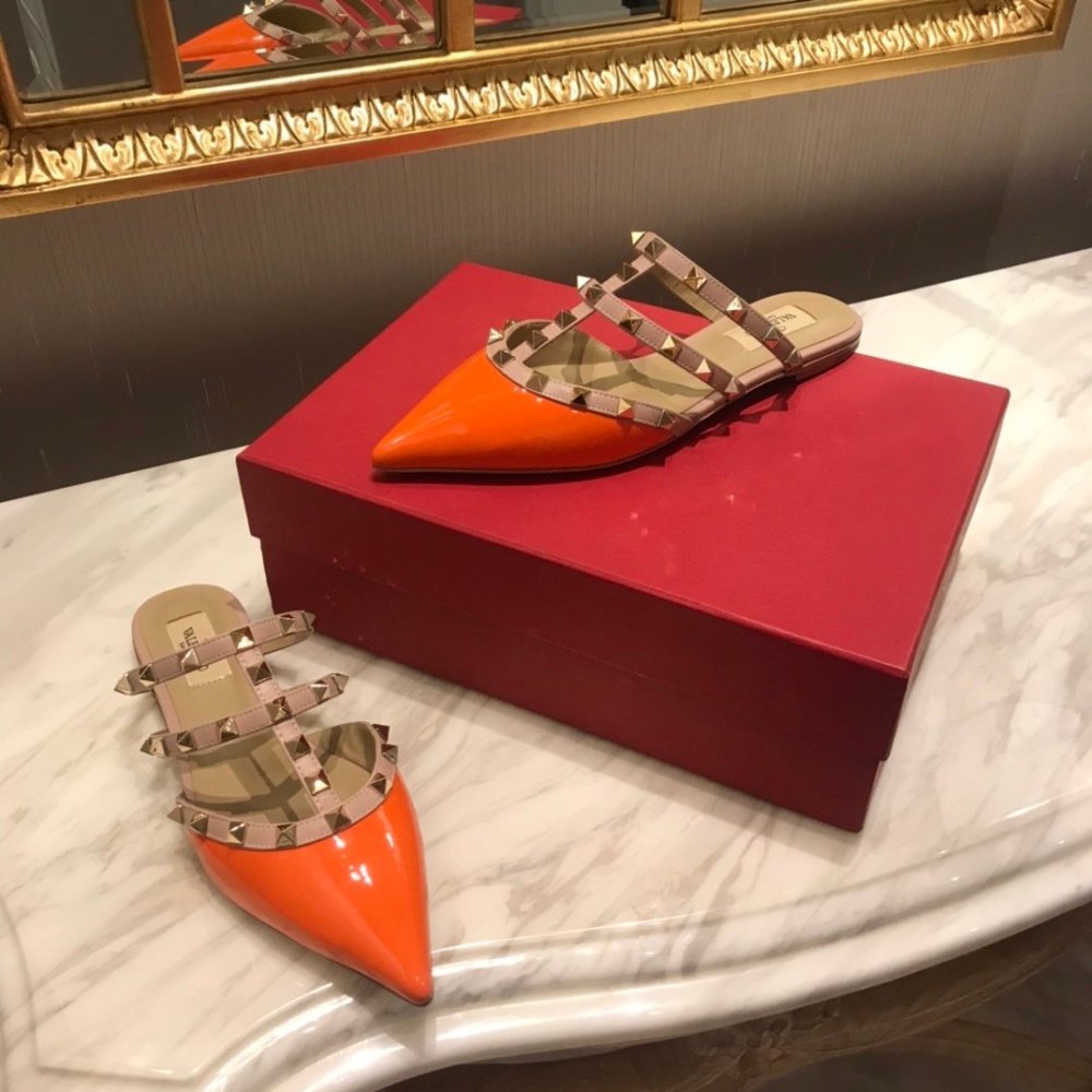 Valentino slippers 084,Valentino Slippers,Slides Slippers,More Brands