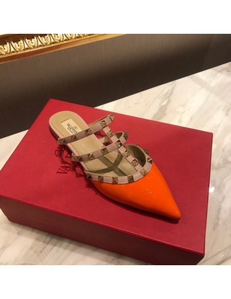 Valentino slippers 084,Valentino Slippers,Slides Slippers,More Brands