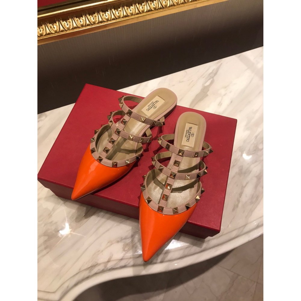 Valentino slippers 084,Valentino Slippers,Slides Slippers,More Brands