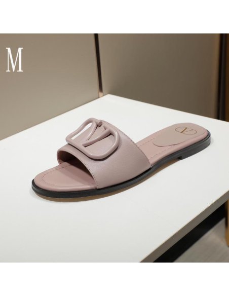 Valentino slippers 119,Valentino Slippers,Slides Slippers,More Brands