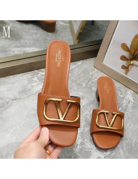 Valentino slippers 122,Valentino Slippers,Slides Slippers,More Brands