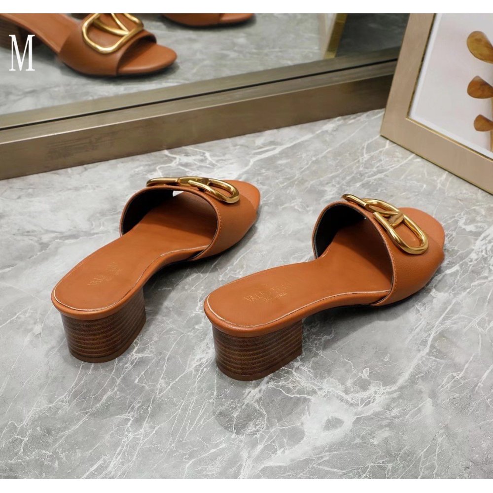 Valentino slippers 122,Valentino Slippers,Slides Slippers,More Brands