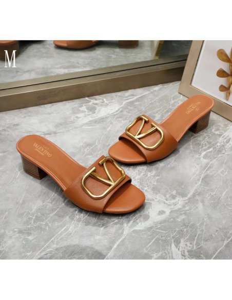 Valentino slippers 122,Valentino Slippers,Slides Slippers,More Brands