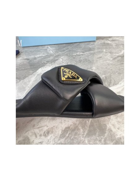 Prada Slippers 100