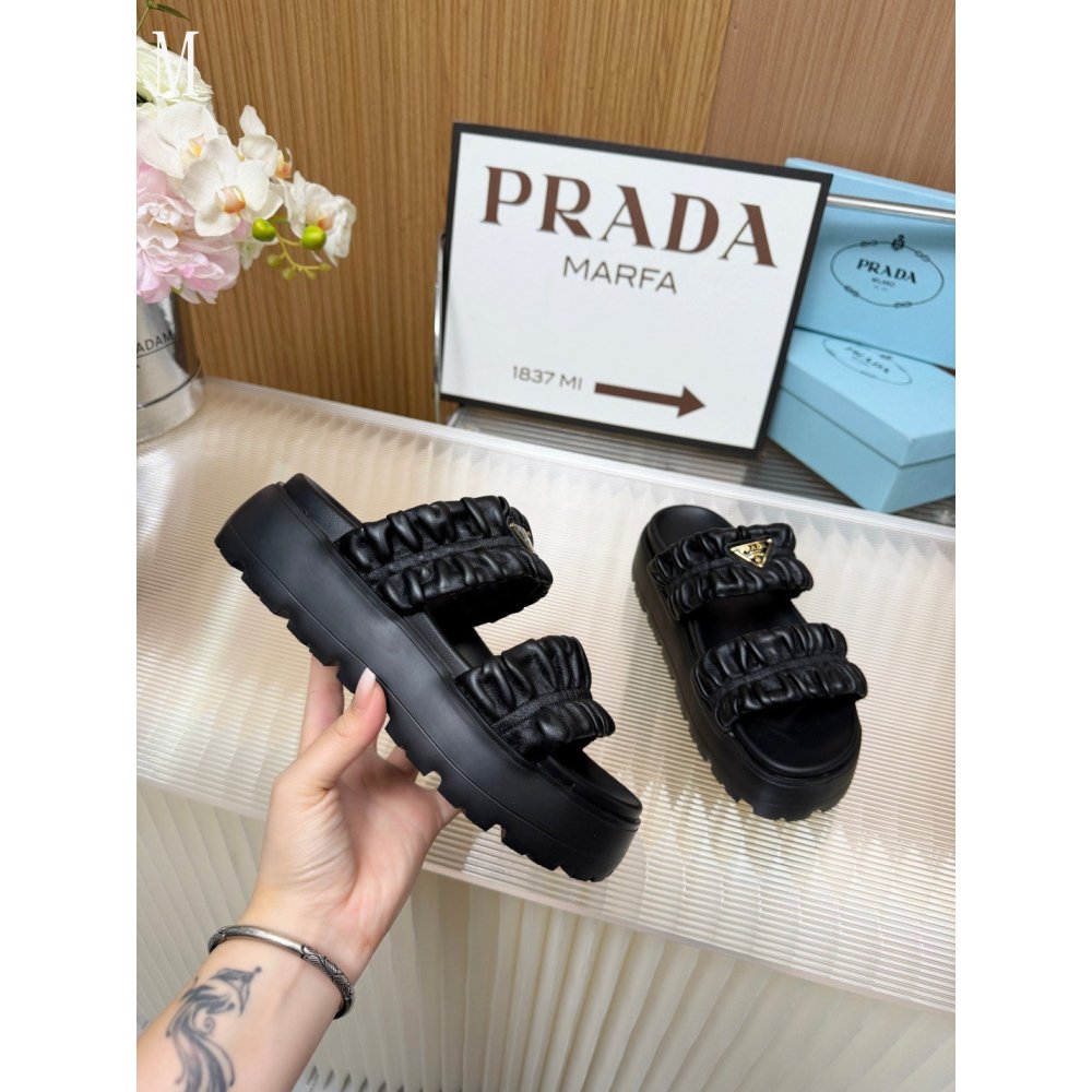 Prada Slippers 143