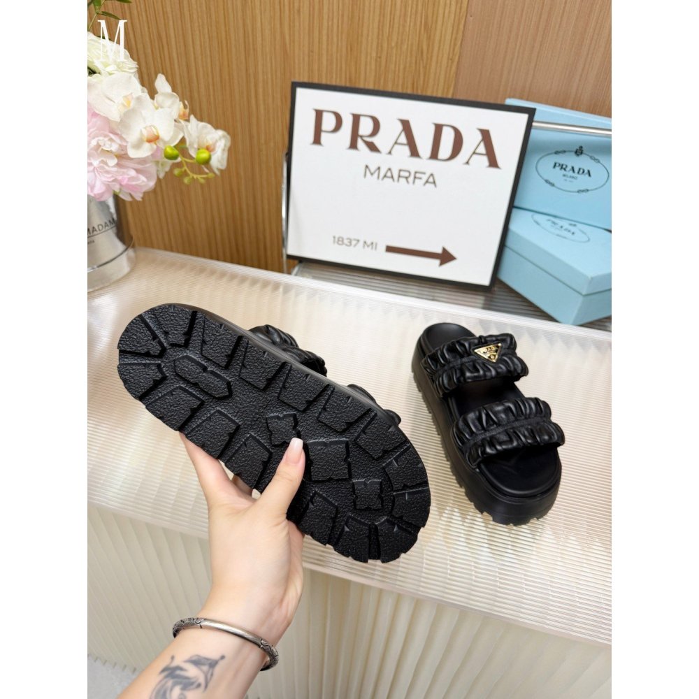 Prada Slippers 143