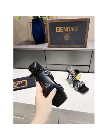 Versace slippers 064,Versace Slides,Slides Slippers,More Brands