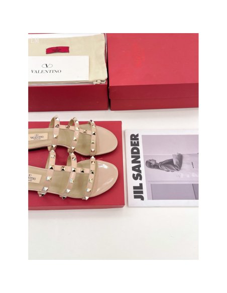 Valentino slippers 045,Valentino Slippers,Slides Slippers,More Brands