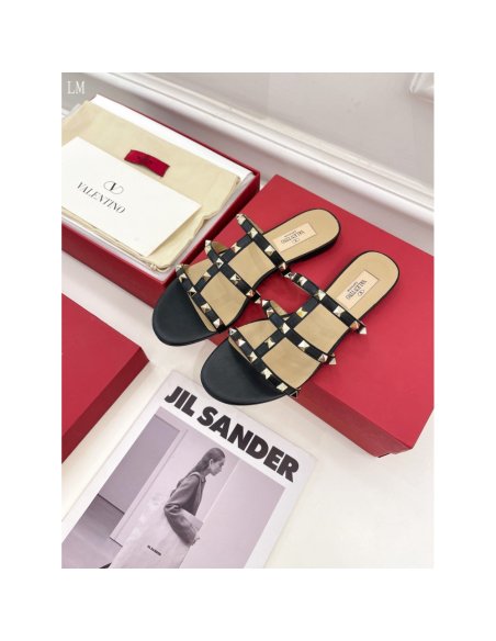 Valentino slippers 046,Valentino Slippers,Slides Slippers,More Brands