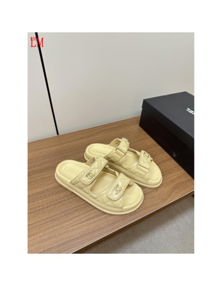 Chanel Slippers 059,Chanel Slippers,Slides Slippers,More Brands