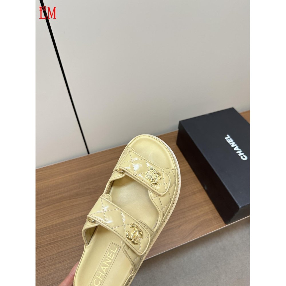 Chanel Slippers 059,Chanel Slippers,Slides Slippers,More Brands
