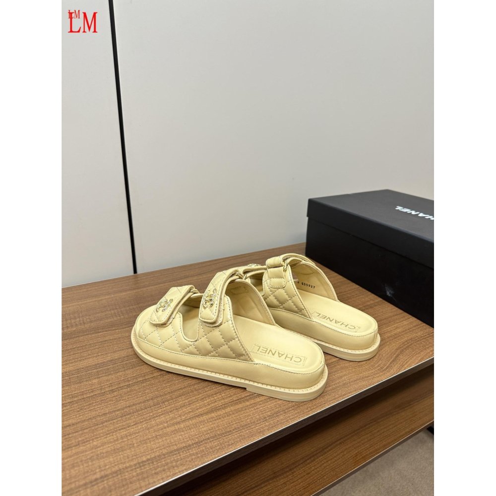 Chanel Slippers 059,Chanel Slippers,Slides Slippers,More Brands