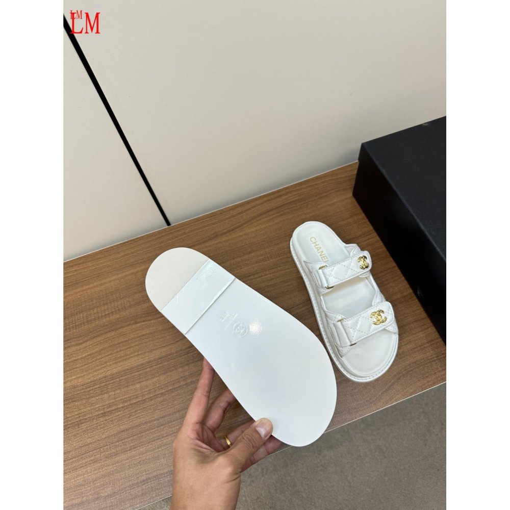 Chanel Slippers 060,Chanel Slippers,Slides Slippers,More Brands