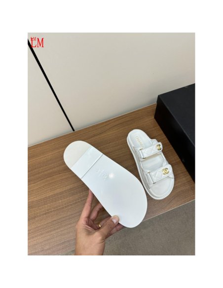 Chanel Slippers 060,Chanel Slippers,Slides Slippers,More Brands