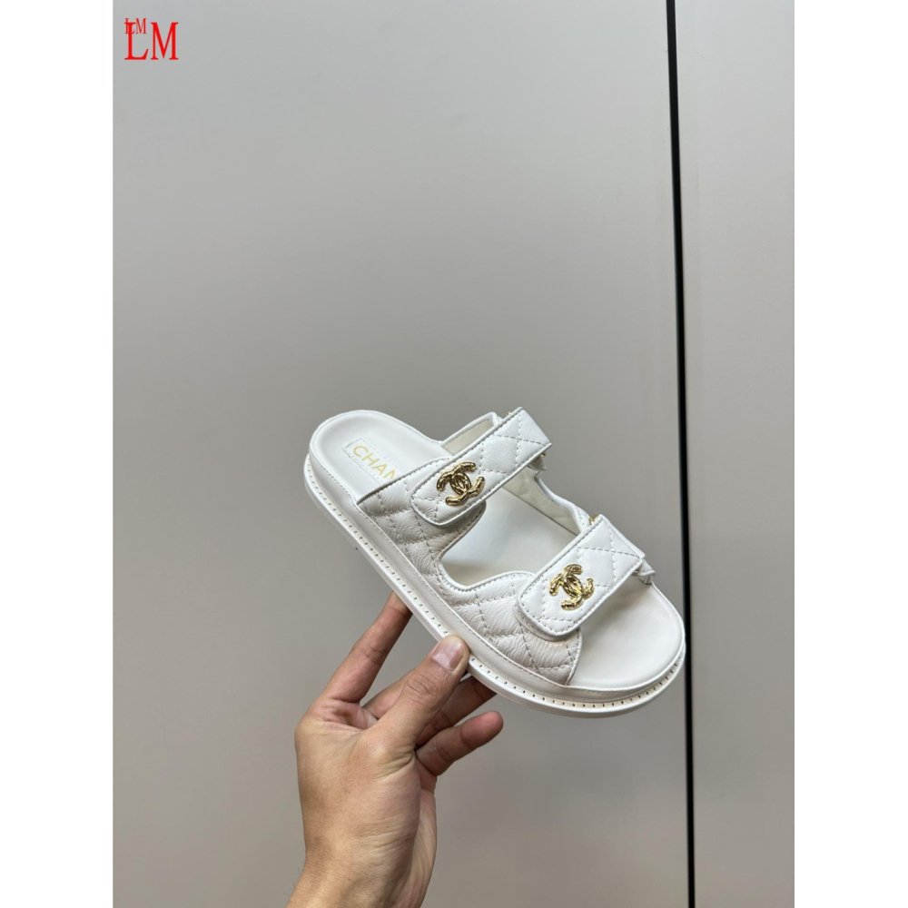Chanel Slippers 060,Chanel Slippers,Slides Slippers,More Brands