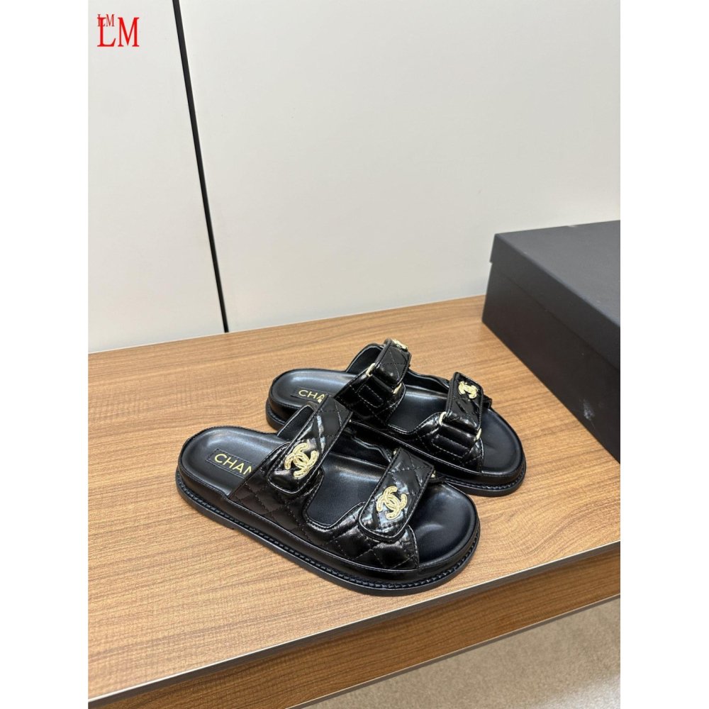 Chanel Slippers 061,Chanel Slippers,Slides Slippers,More Brands