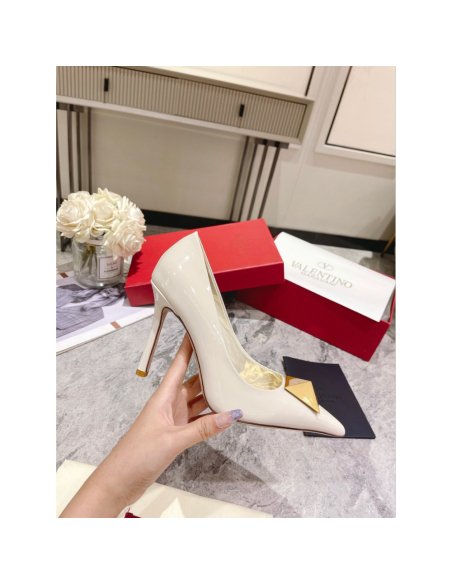 Cheap Reps Valentino One Stud Pumps 100mm In White Patent Calfskin