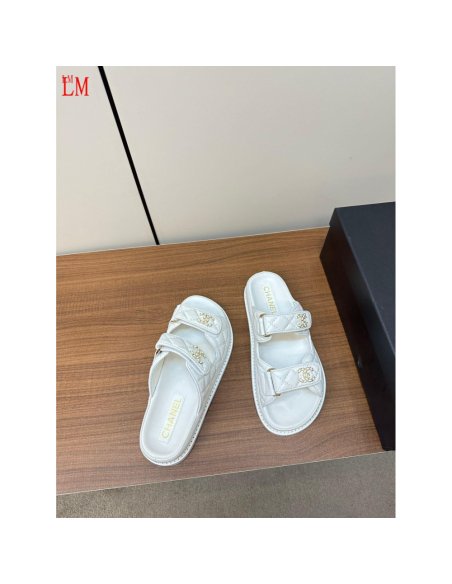 Chanel Slippers 064,Chanel Slippers,Slides Slippers,More Brands
