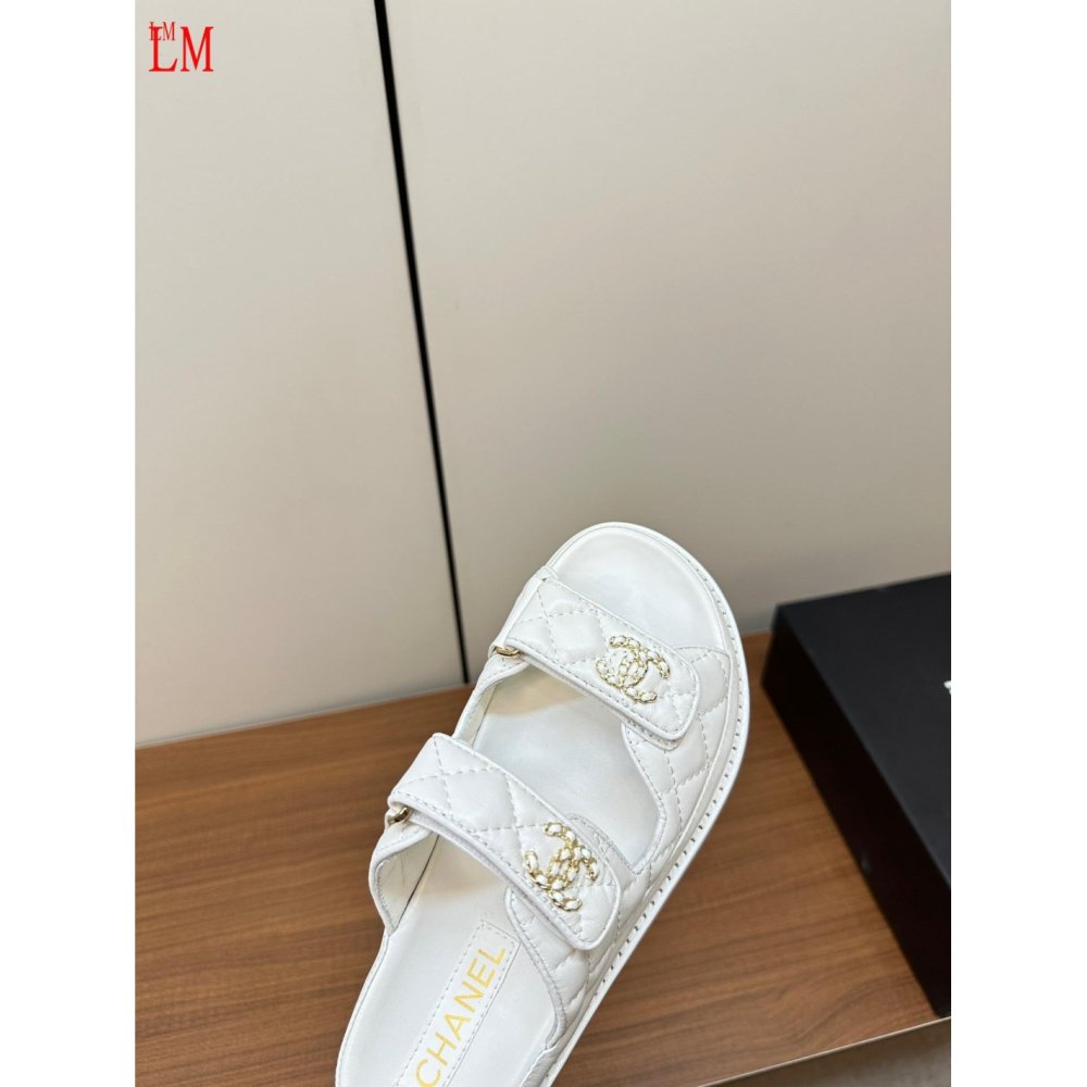 Chanel Slippers 064,Chanel Slippers,Slides Slippers,More Brands