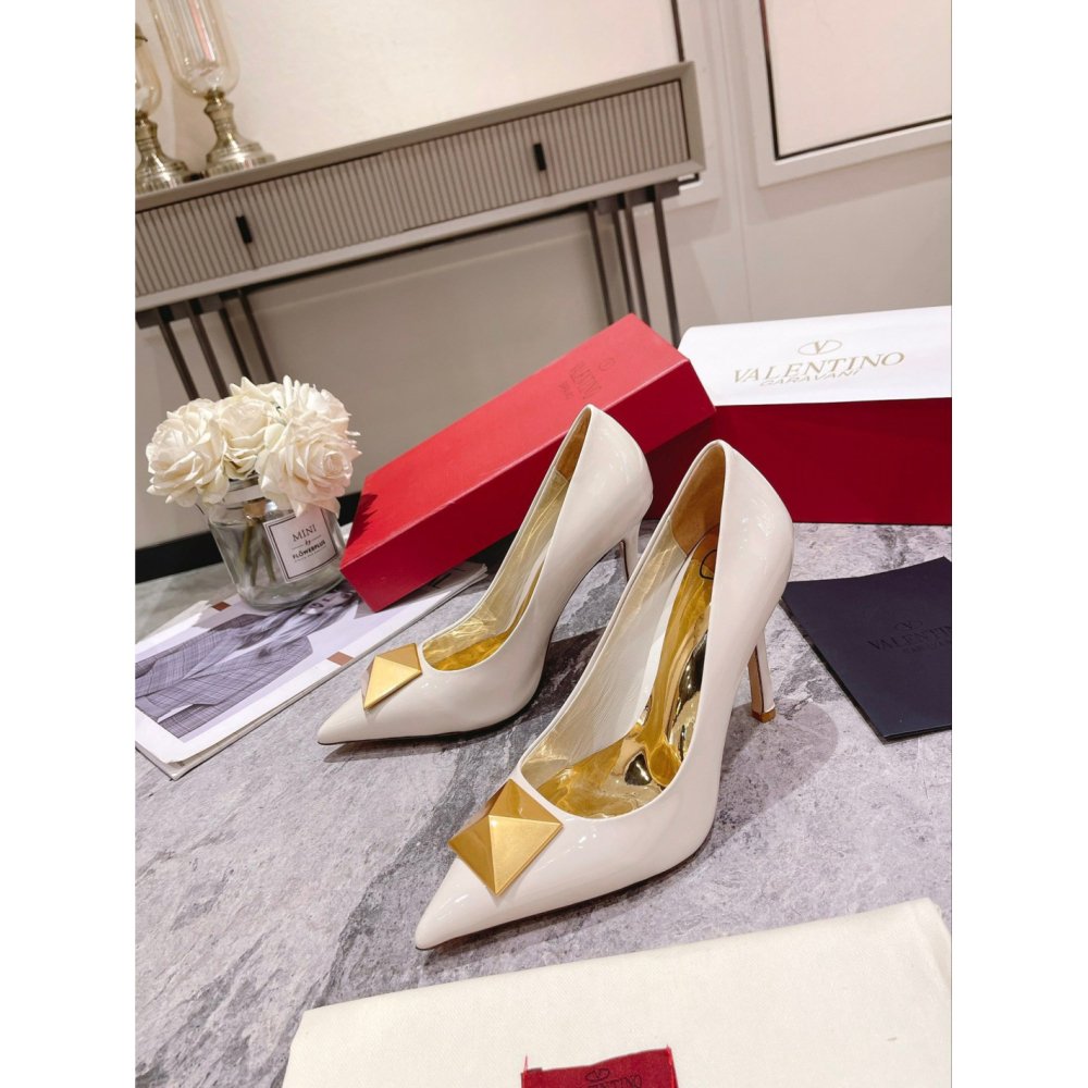 Cheap Reps Valentino One Stud Pumps 100mm In White Patent Calfskin