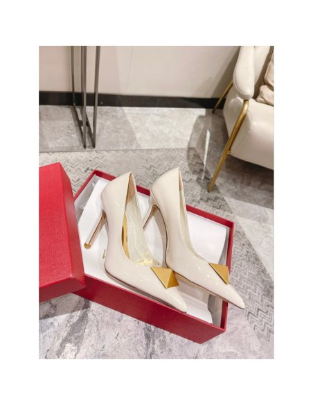 Cheap Reps Valentino One Stud Pumps 100mm In White Patent Calfskin