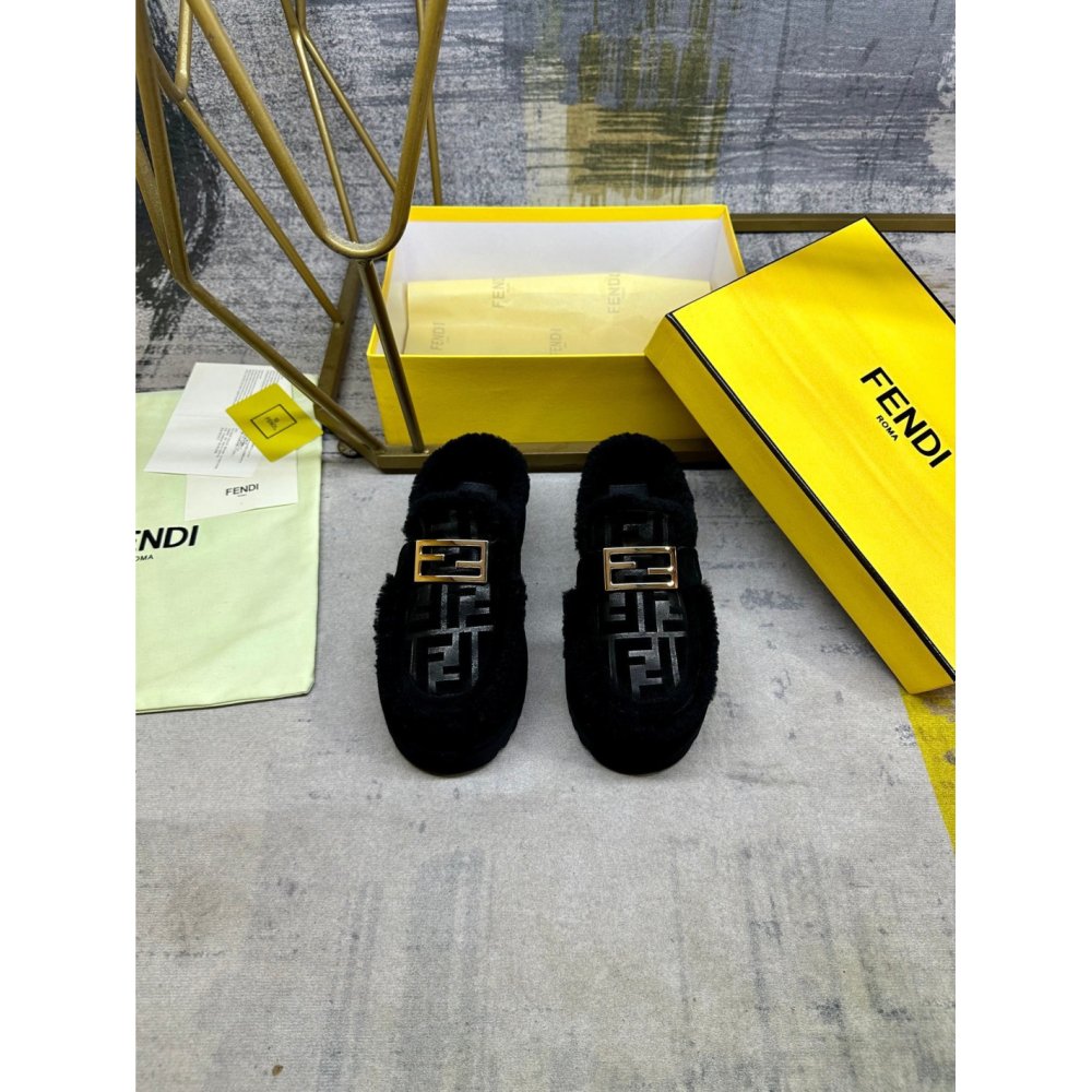 Fendi Slippers 046,Fendi Slippers,Slides Slippers,More Brands