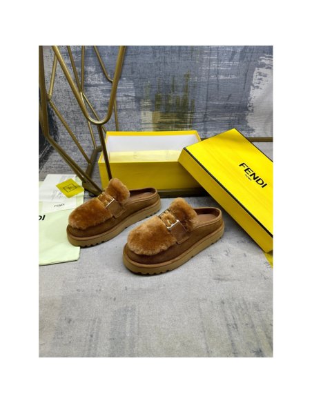 Fendi Slippers 054,Fendi Slippers,Slides Slippers,More Brands