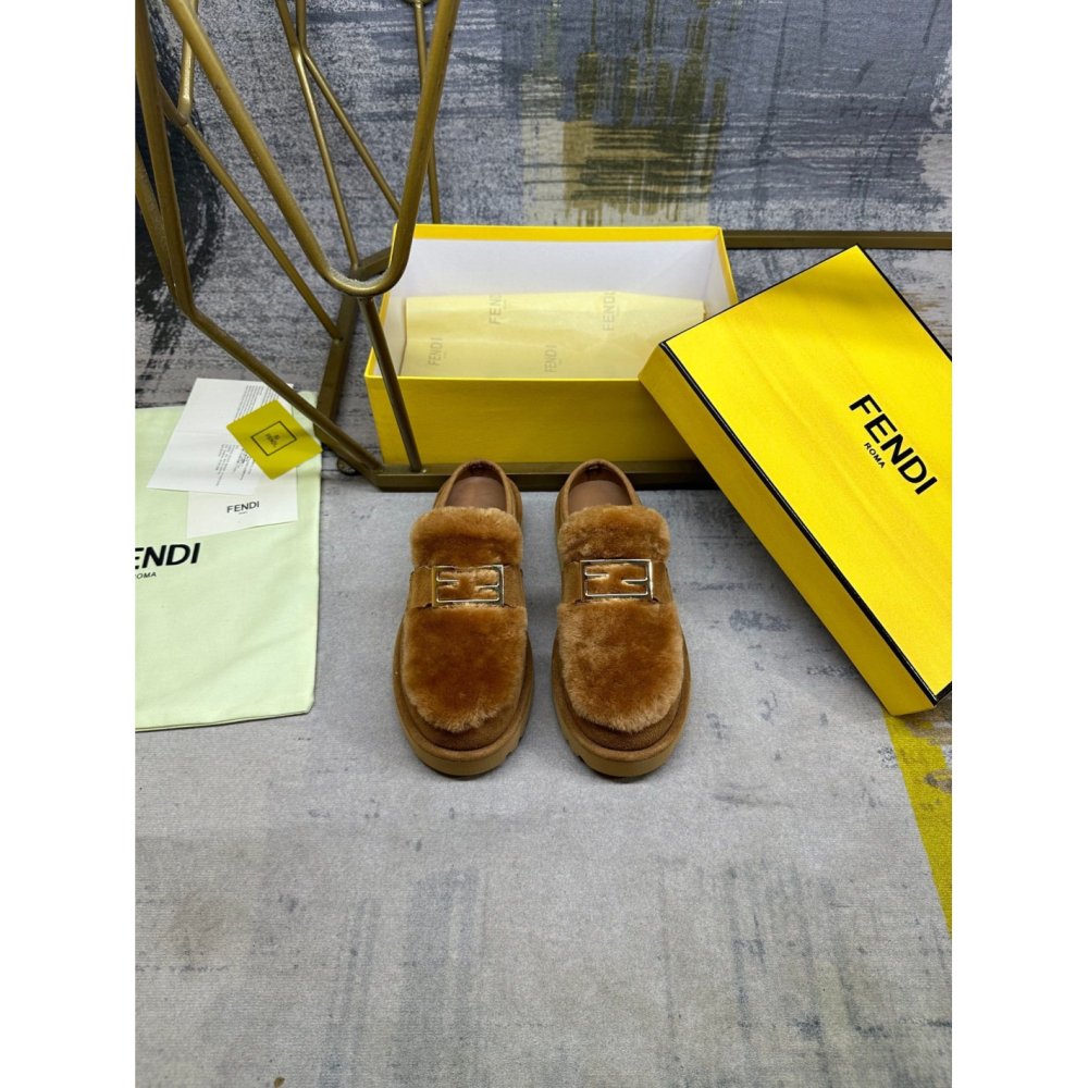 Fendi Slippers 054,Fendi Slippers,Slides Slippers,More Brands