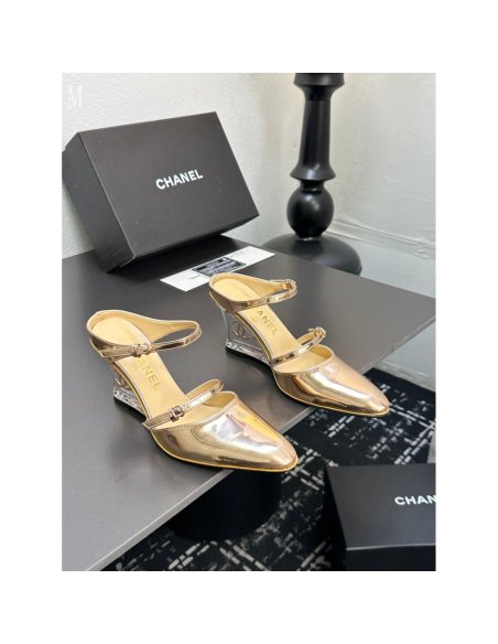 Chanel Slippers 081,Chanel Slippers,Slides Slippers,More Brands