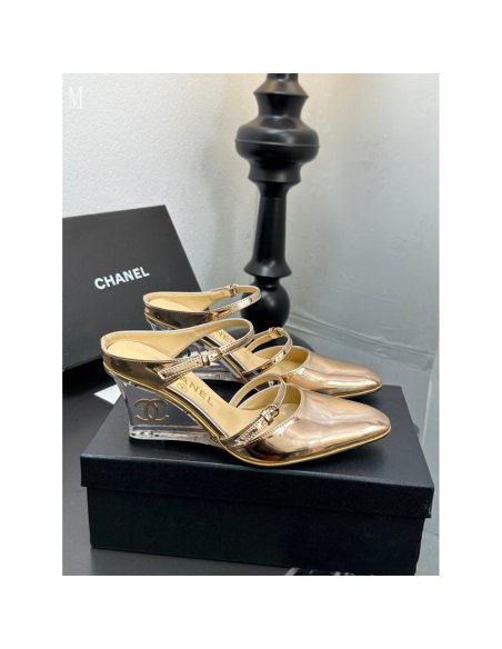 Chanel Slippers 081,Chanel Slippers,Slides Slippers,More Brands