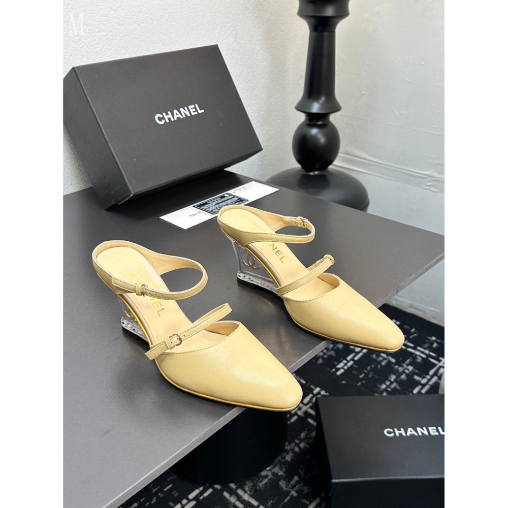 Chanel Slippers 082,Chanel Slippers,Slides Slippers,More Brands