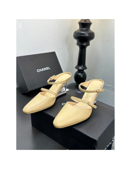 Chanel Slippers 082,Chanel Slippers,Slides Slippers,More Brands