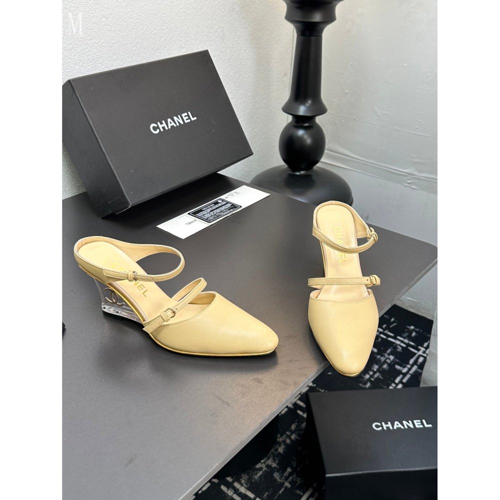 Chanel Slippers 082,Chanel Slippers,Slides Slippers,More Brands