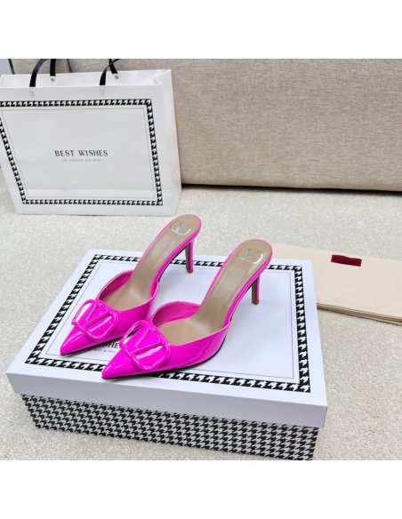 Valentino slippers 092,Valentino Slippers,Slides Slippers,More Brands