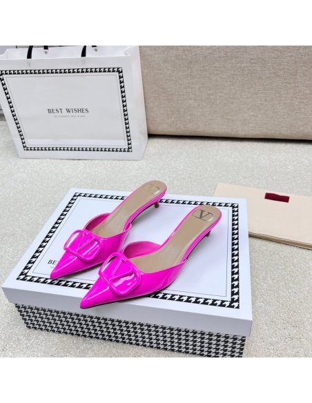Valentino slippers 092,Valentino Slippers,Slides Slippers,More Brands