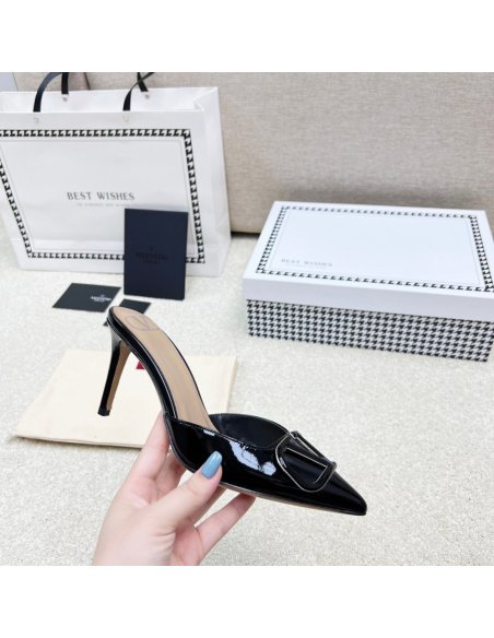 Valentino slippers 095,Valentino Slippers,Slides Slippers,More Brands