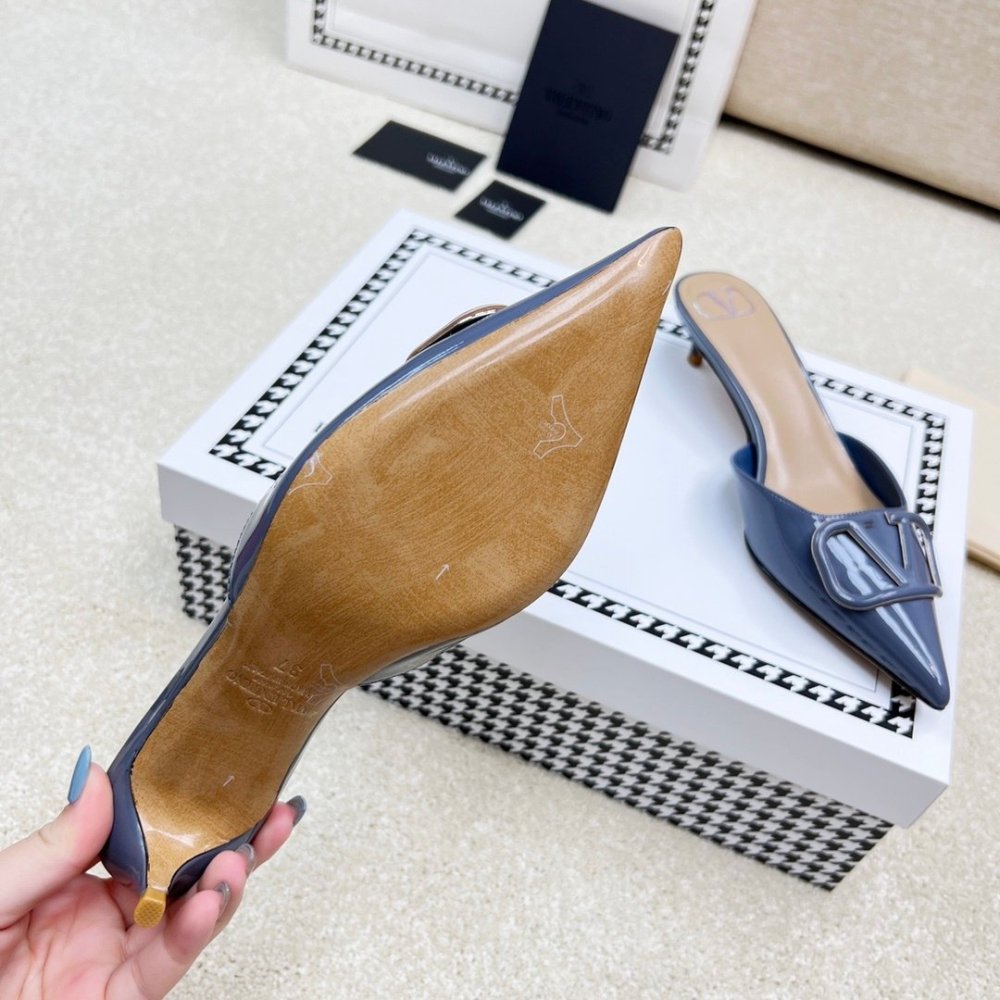 Valentino slippers 096,Valentino Slippers,Slides Slippers,More Brands