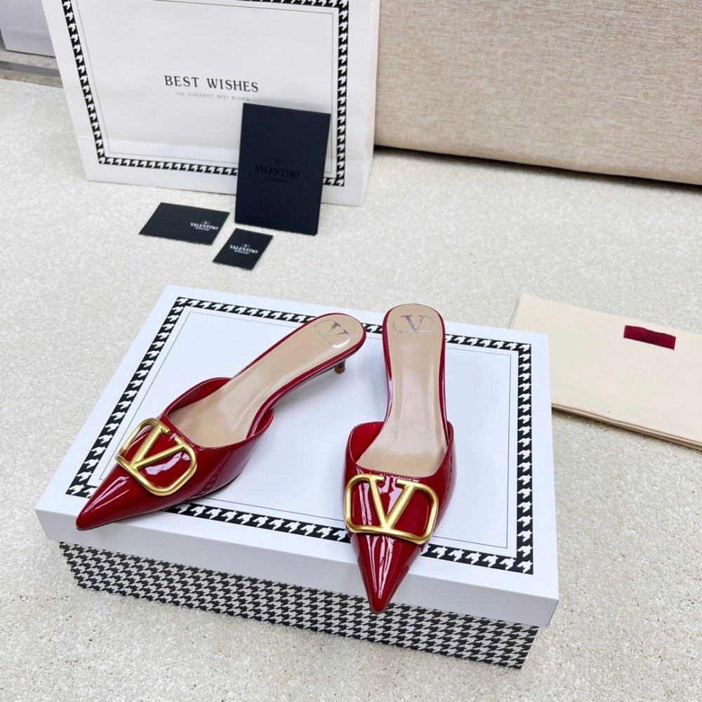 Valentino slippers 097,Valentino Slippers,Slides Slippers,More Brands