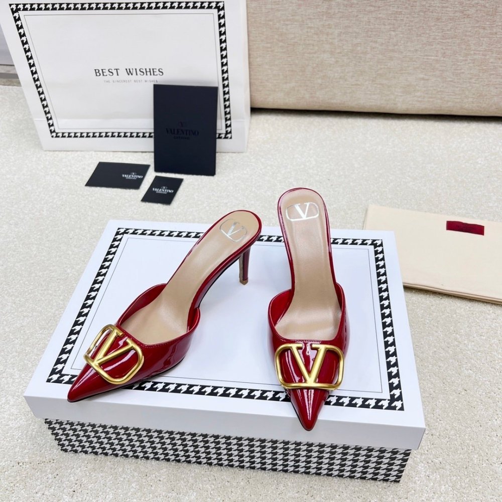 Valentino slippers 097,Valentino Slippers,Slides Slippers,More Brands