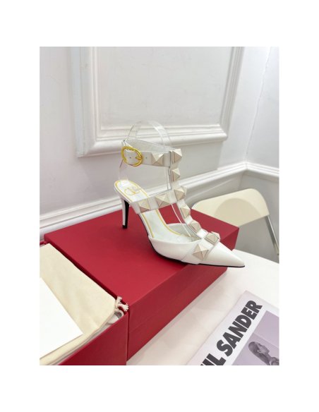 Cheap Reps Valentino Roman Enameled Stud Pumps In White Calfskin
