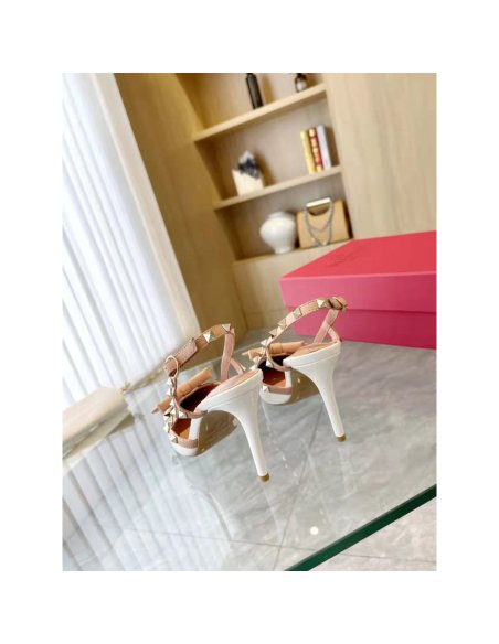 Cheap Reps Valentino Rockstud Bow Slingback Pumps 100mm in White Patent Leather