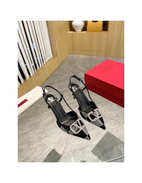 Cheap Reps Valentino VLogo Signature Slingback Pumps 80mm with Crystal Chess