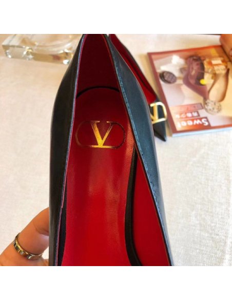 Cheap Reps Valentino Garavani Vlogo Pumps 45mm In Black Lambskin