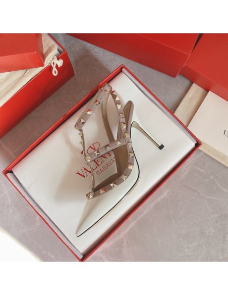 Cheap Reps Valentino Rockstud Caged Pumps 100mm In White Patent Leather
