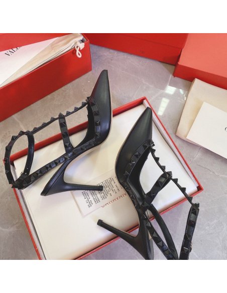 Cheap Reps Valentino Rockstud Ankle Strap Black Pumps 100mm with Black Studs