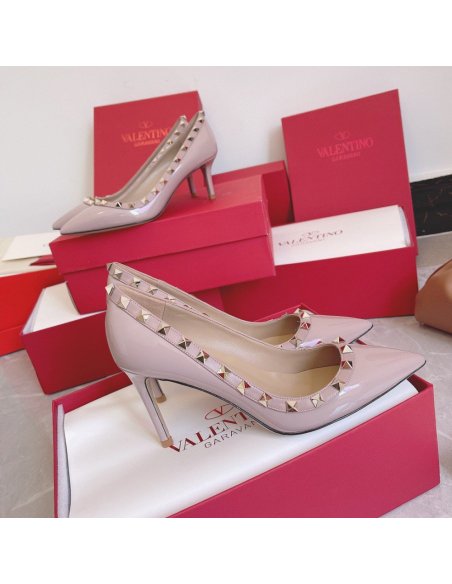 Cheap Reps Valentino Rockstud Pumps 100mm In Poudre Patent Leather