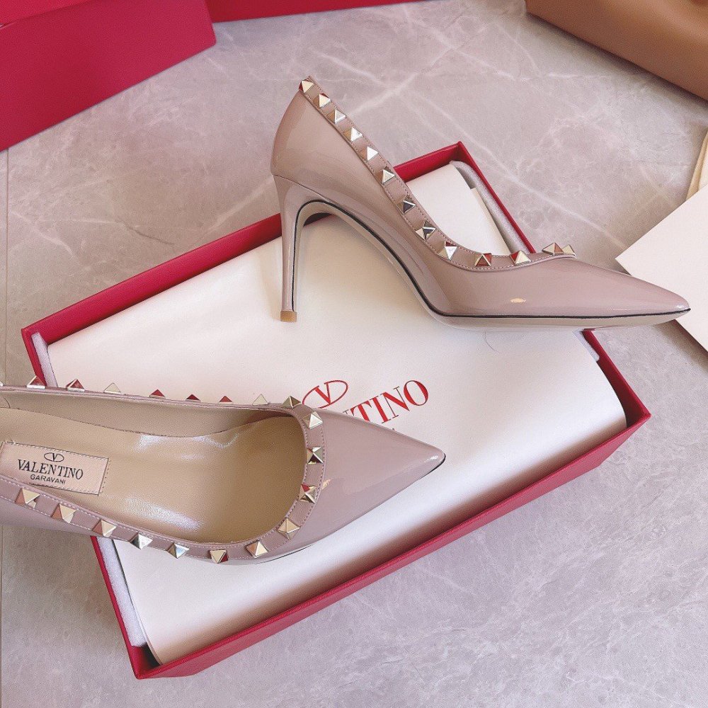 Cheap Reps Valentino Rockstud Pumps 100mm In Poudre Patent Leather