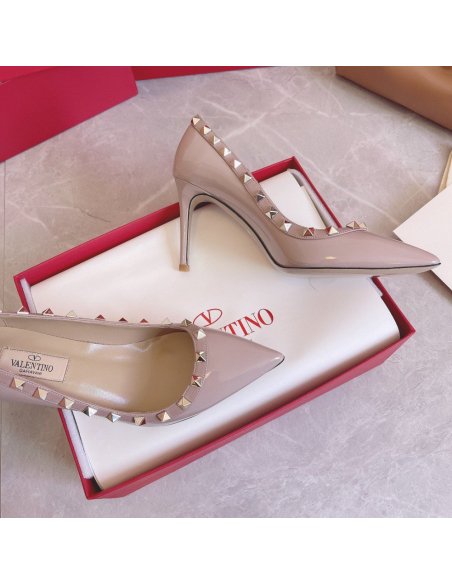 Cheap Reps Valentino Rockstud Pumps 100mm In Poudre Patent Leather