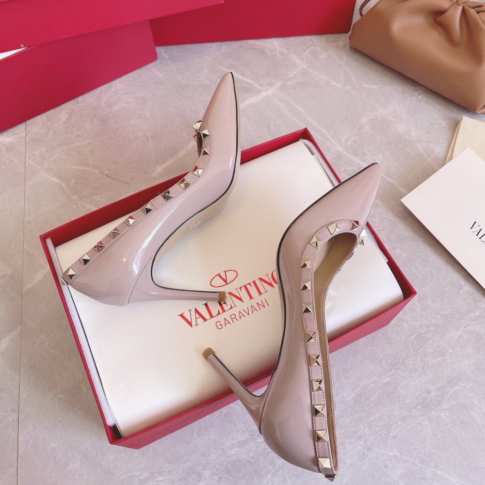 Cheap Reps Valentino Rockstud Pumps 100mm In Poudre Patent Leather